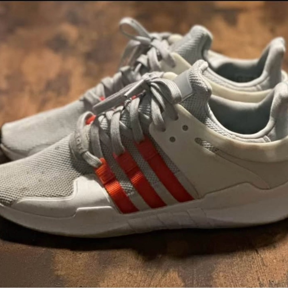 Men’s Adidas Sneaker size 10